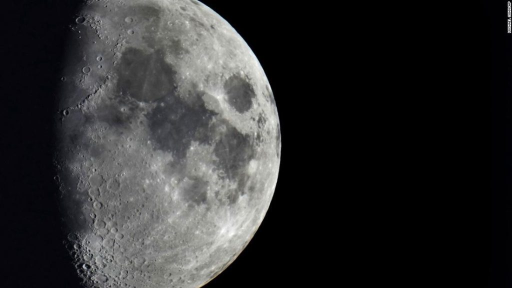 Lixo espacial vai cair do outro lado da lua