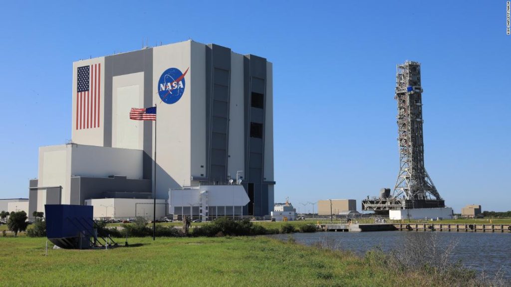 A NASA enviará seu nome ao redor da lua.  Veja como se cadastrar