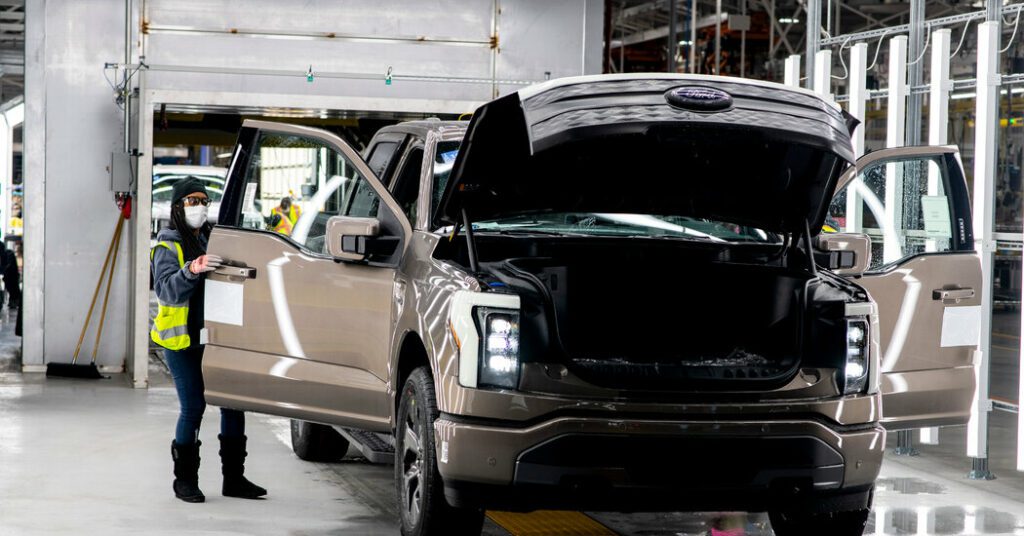 Ford reduz preço do F-150 Electric Lightning à medida que a demanda diminui