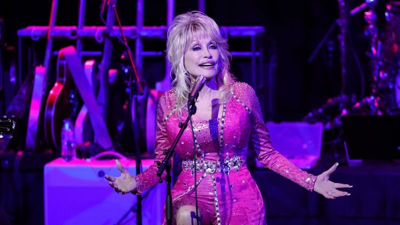 Dolly Parton, Paul McCartney e Ringo Starr juntos para a capa de “Let It Be”