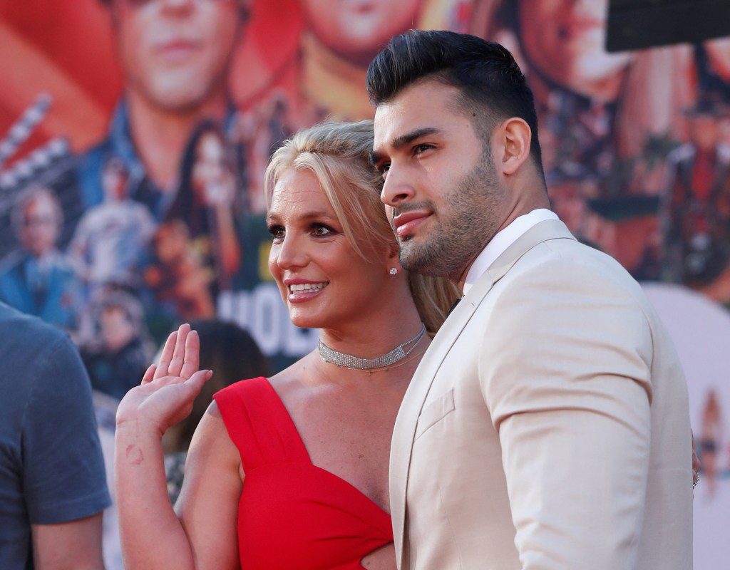 Britney Spears e Sam Asghari na estreia do filme 