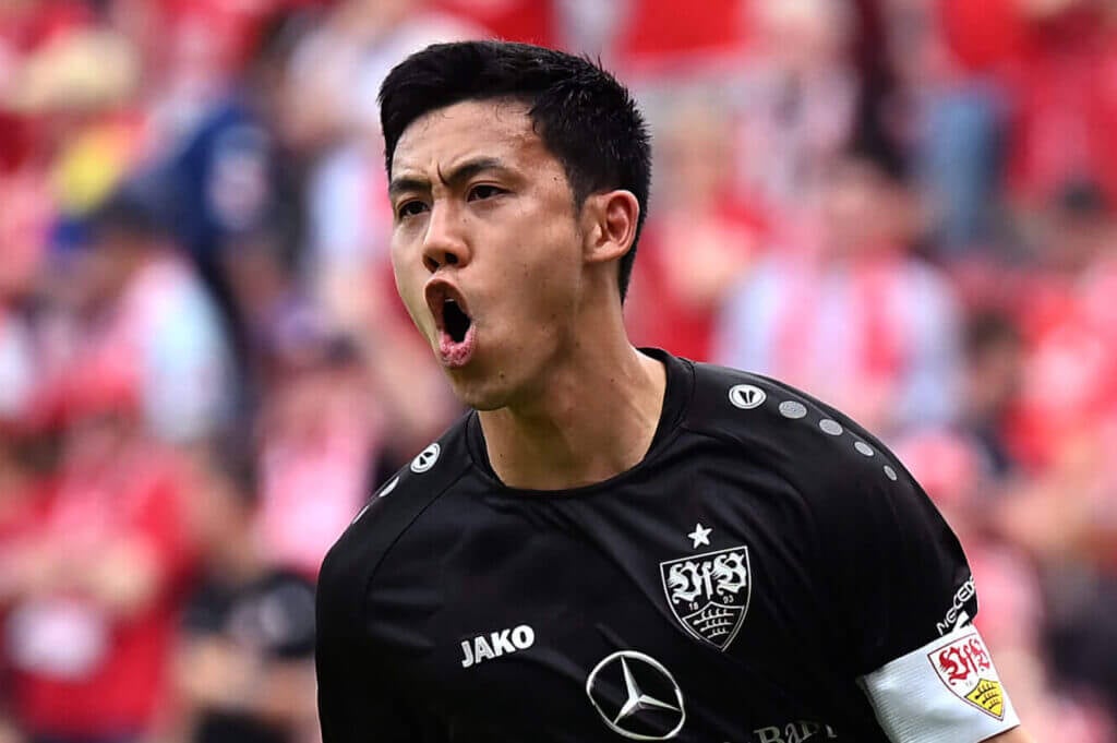 O Liverpool concluiu a transferência de Wataru Endo do VfB Stuttgart em um negócio de cerca de € 19 milhões