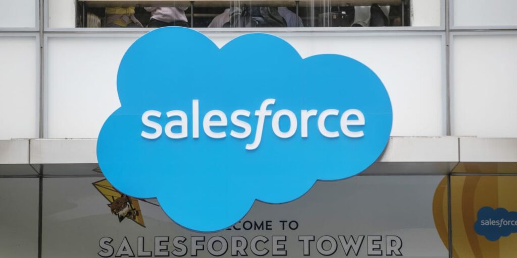 Salesforce, Okta, Dollar General, Shopify, Chewy, UBS, Palantir e mais mecanismos de mercado