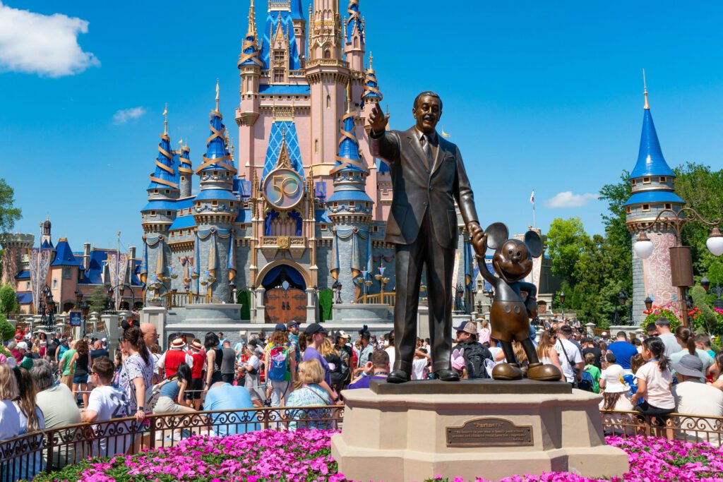 Disney dobra investimento em parques e cruzeiros