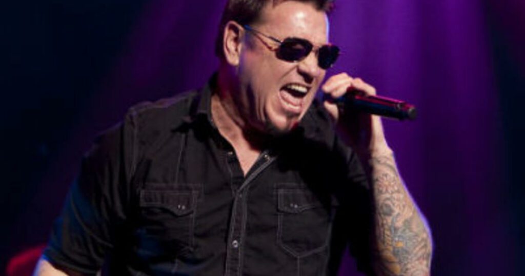 O ex-vocalista do Smash Mouth Steve Harwell morreu aos 56 anos, diz o ator