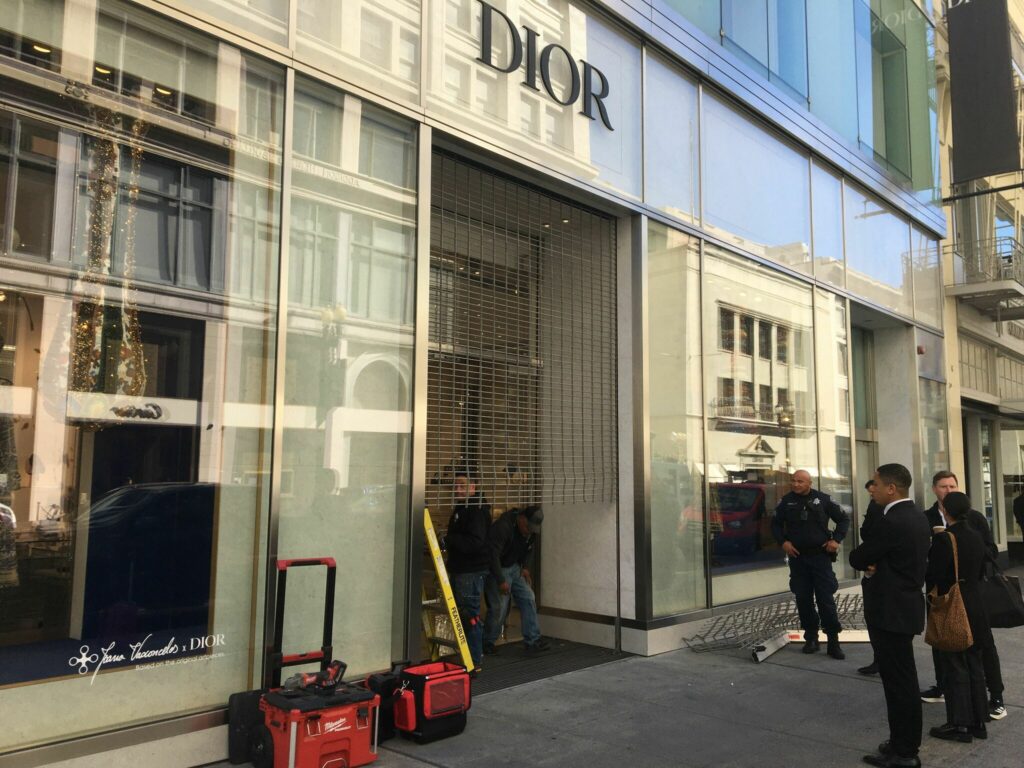 Assalto à loja Dior de São Francisco na Union Square