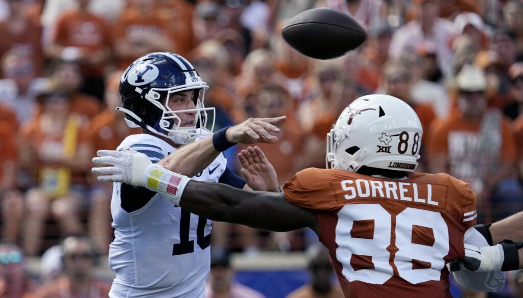 BYU FOOTBALL: O quarterback da BYU, Kedon Slovis, será eliminado?