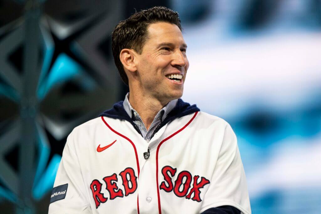 Por que os Red Sox estão contratando o CEO dos Cubs, Craig Breslow, para o cargo principal no Fenway Park