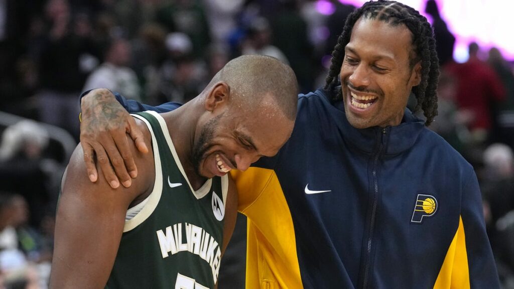 Os Bucks lideram os Pacers por 68-66 em um primeiro tempo com muitos gols