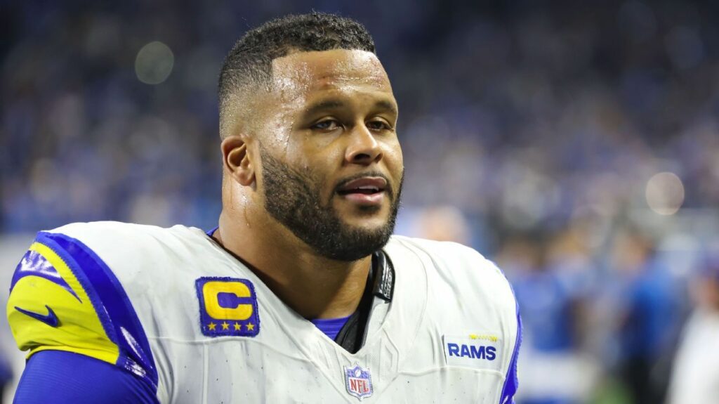 O ex-tight end dos Rams, Aaron Donald, se sente “completo” após 10 anos no cargo