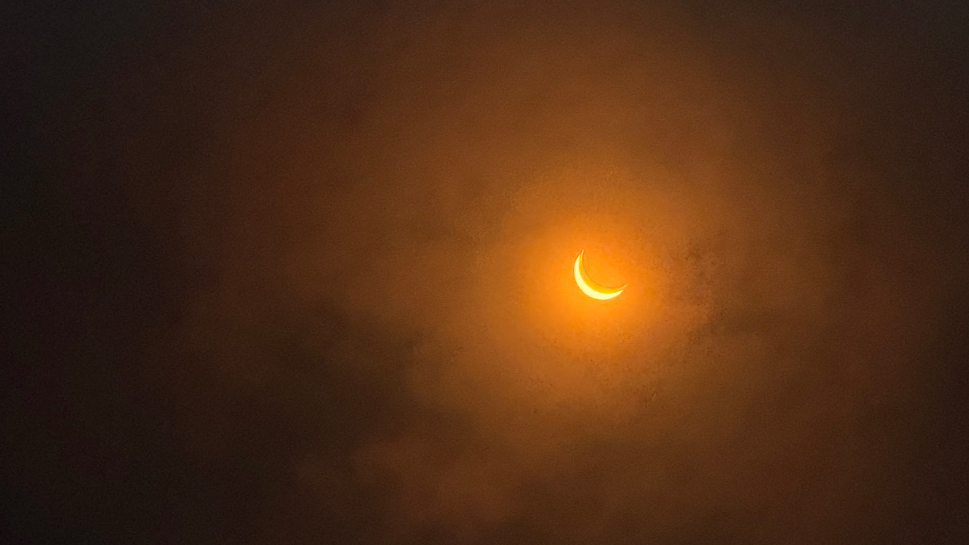 2024 Filmando na câmera do smartphone Eclipse