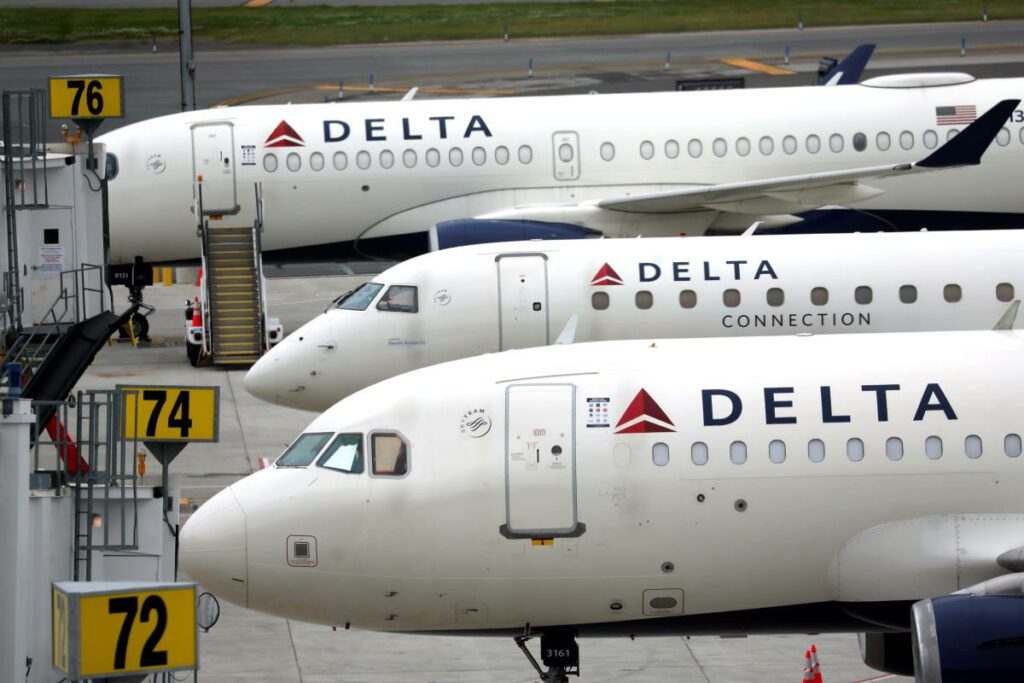 A Delta superou as expectativas de lucros do primeiro trimestre, e o CEO vê uma demanda “muito saudável” por viagens nesta primavera e verão