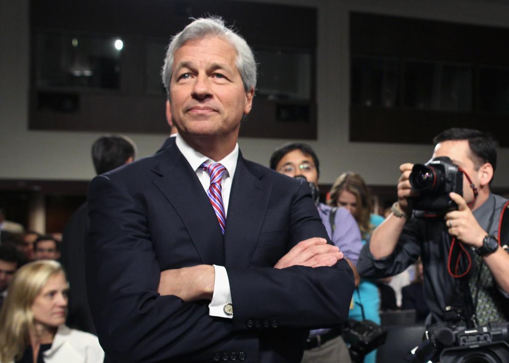 A aposentadoria do CEO do JPMorgan, Jamie Dimon, está se aproximando e o plano de sucessão ainda está sob especulação