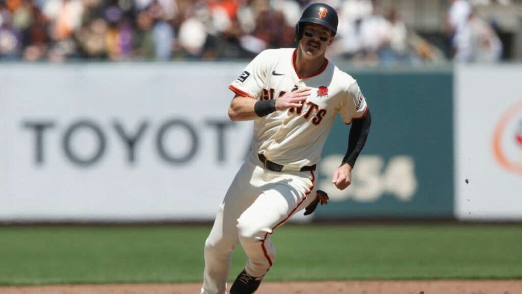 Como Mike Yastrzemski ajudou os gigantes a fazer história na MLB contra os Phillies – NBC Sports Bay Area e Califórnia