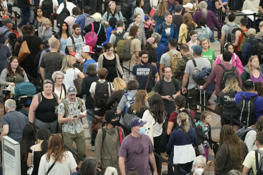 Lembra-se do congestionamento de viagens do Memorial Day no ano passado?  É provável que seja muito pior este ano