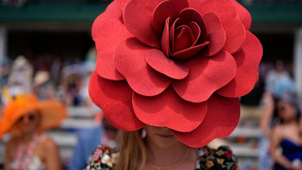 Mystic Dan vence o 150º Kentucky Derby por uma margem na foto mais próxima de três cavalos desde 1947