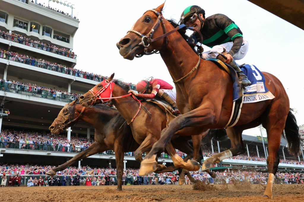 Mystic Dan, vencedor do Kentucky Derby, competirá no próximo Preakness Stakes