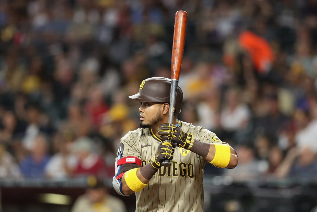 Para os Marlins, um retorno no acordo de Luis Arraez finalmente faria sentido?