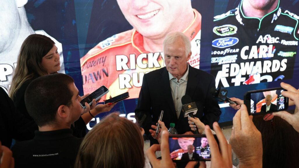 Ricky Rudd, Carl Edwards e Ralph Moody fazem parte do Hall da Fama da NASCAR