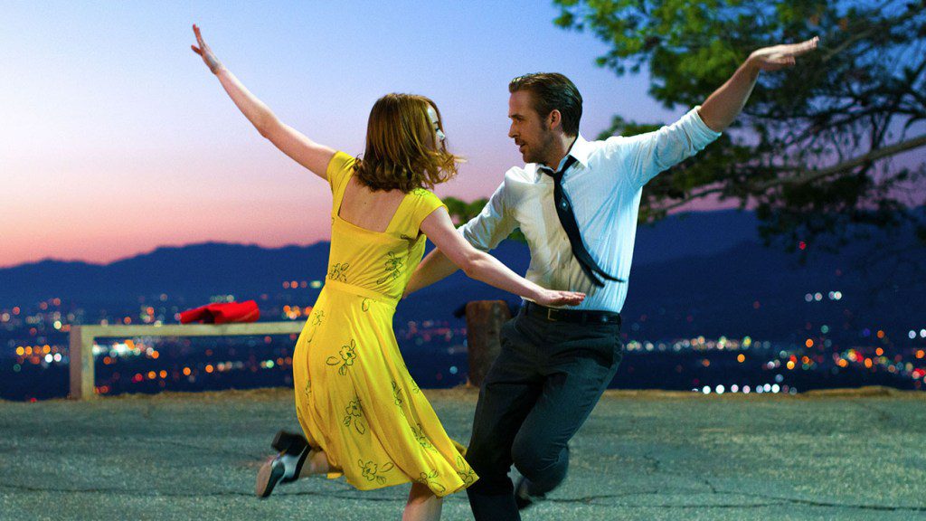 Emma Stone e Ryan Gosling em LA LA LAND.