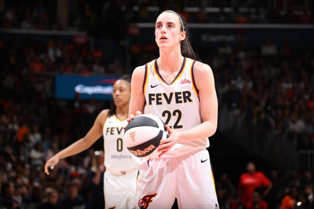 Kaitlyn Clark deve ficar de fora da escalação do basquete feminino para as Olimpíadas: fontes