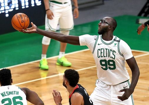 Todas as celebridades no jogo 1 do Celtics-Mavericks