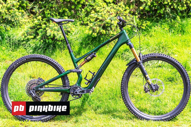 Primeiro passeio: bicicleta Specialized Stumpjumper 2025 com novo amortecedor pneumático de câmara dupla