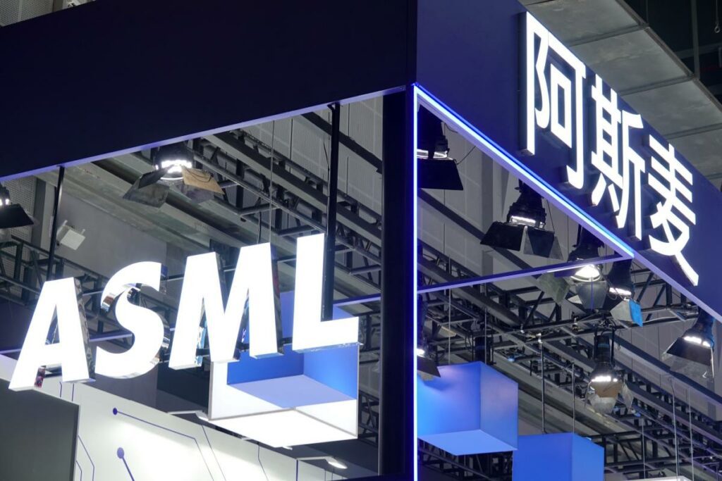 As ações da ASML caem à medida que as perspectivas são obscurecidas pelos riscos de novas restrições às exportações dos EUA