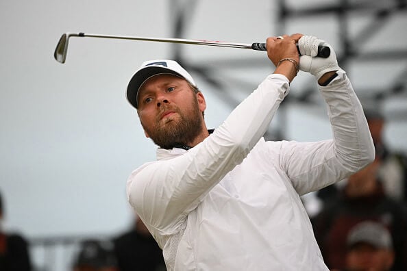 Daniel Brown lidera Shane Lowry após a primeira rodada do Open Championship