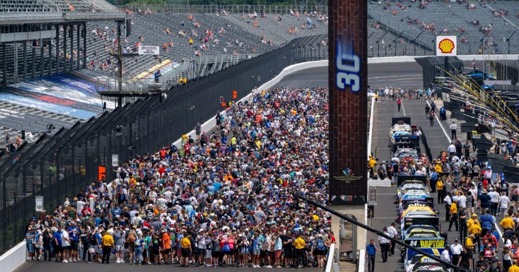 Roger Penske detalha vendas históricas de ingressos antes do Brickyard 400 no IMS