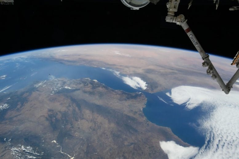 Espanha e Marrocos estão separados da Estação Espacial Internacional pelo Estreito de Gibraltar