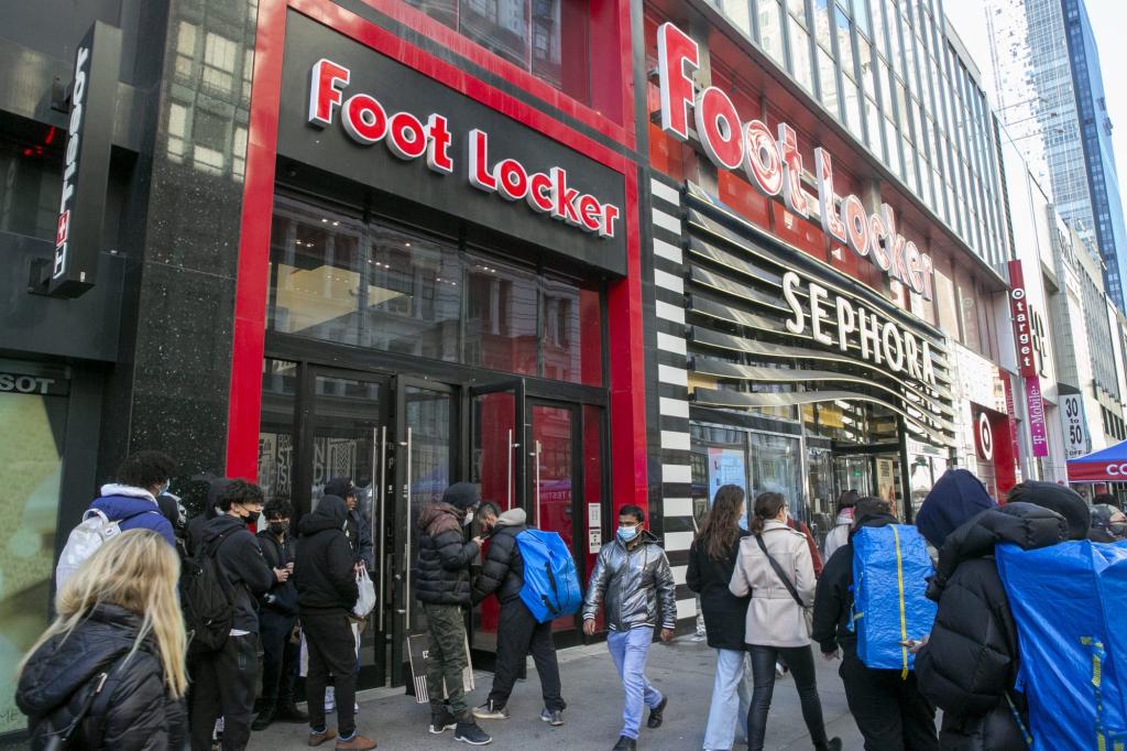 Foot Locker abandona Nova York e muda-se para São Petersburgo, Flórida, para reduzir altos custos: “eficiência”